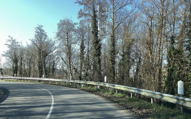 Vue depuis la rue — Point de Dépôt Surveillé du Breuil-en-Auge