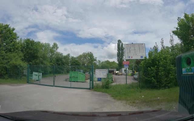 Vue depuis la rue — Déchetterie d'Angely