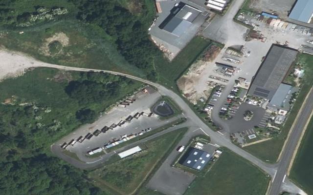 Vue aérienne — Déchetterie de Gennes