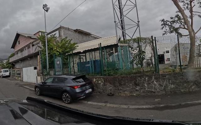 Vue depuis la rue — Déchetterie de Sainte Clotilde