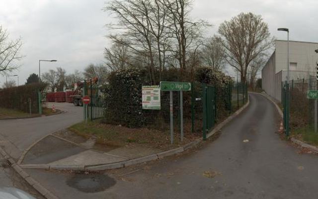 Vue depuis la rue — Déchetterie de Saint-Jean-de-Braye