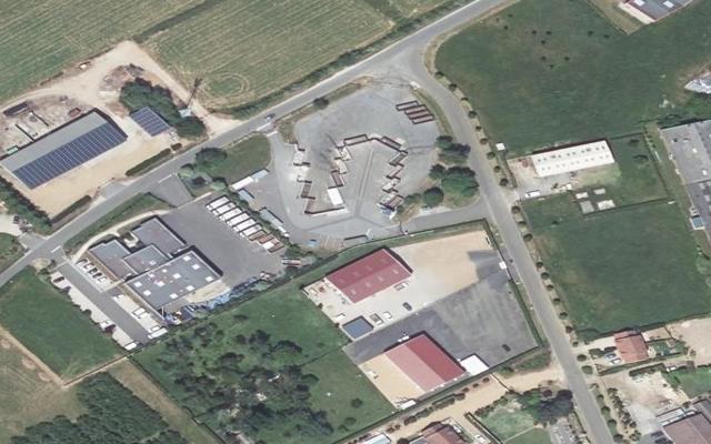 Vue aérienne — Déchetterie de Pierres