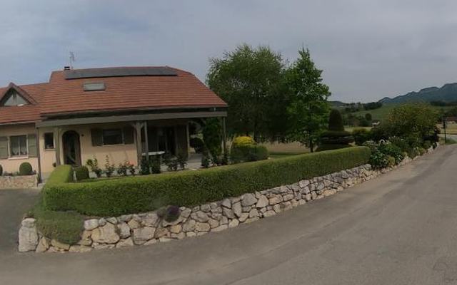 Vue depuis la rue — Déchetterie Yenne