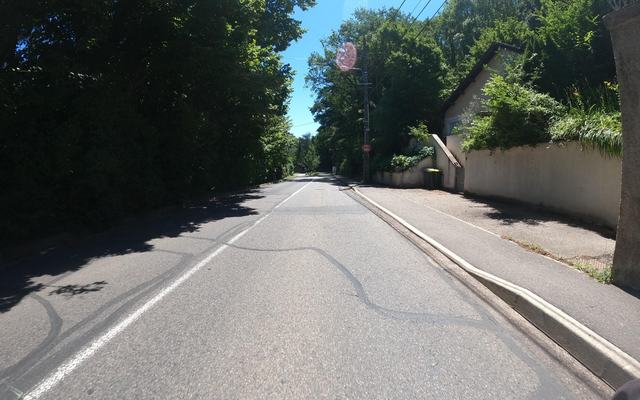 Vue depuis la rue — Déchetterie Saint-Genis-les-Ollières