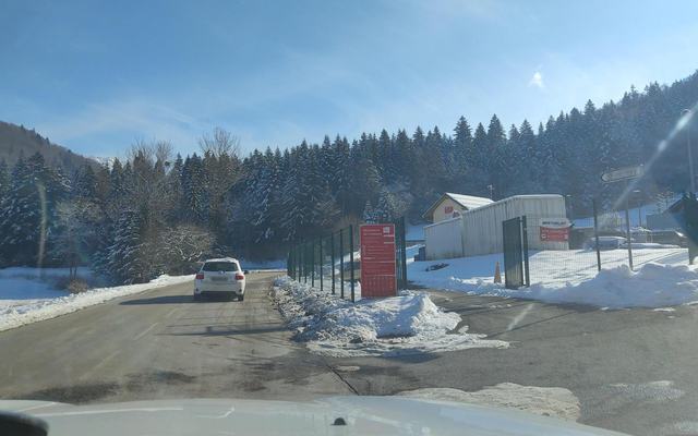 Vue depuis la rue — Déchetterie Le Châtelard