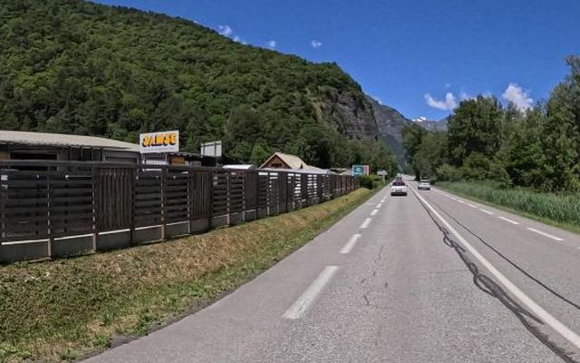 Vue depuis la rue — Déchetterie Le Bourg-d'Oisans
