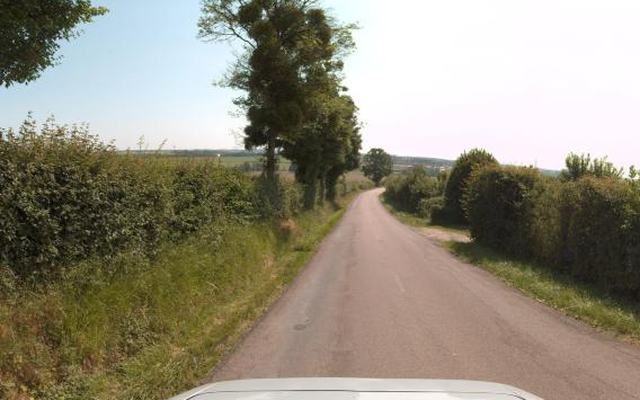 Vue depuis la rue — Déchetterie de Semur-en-Auxois