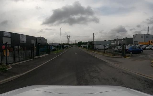 Vue depuis la rue — Déchetterie de Clairoix