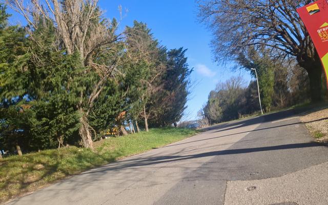 Vue depuis la rue — Déchetterie de Saint-Mathieu-de-Tréviers