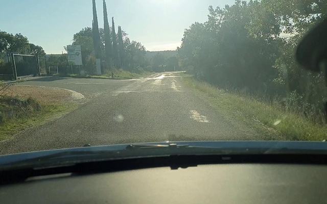 Vue depuis la rue — Déchetterie de Lussan